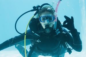 Ear injuries during Diving Expeditions.ent